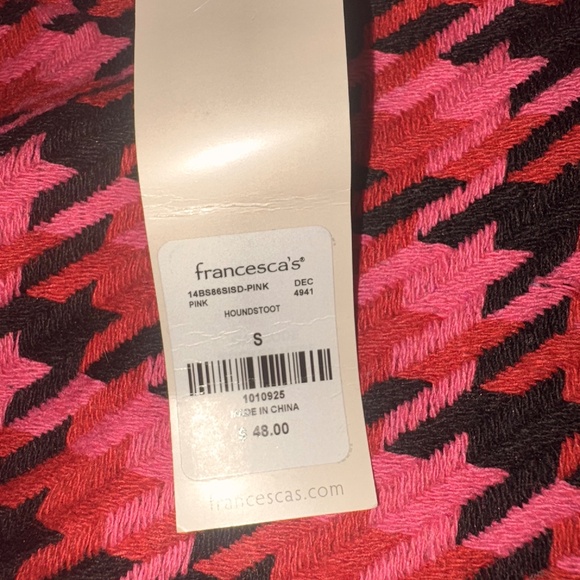 NWT Francesca’s houndstooth mini skirt - Picture 2 of 4